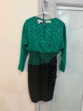 A.J Bari Neiman Marcus VTG Silk Dress size 8